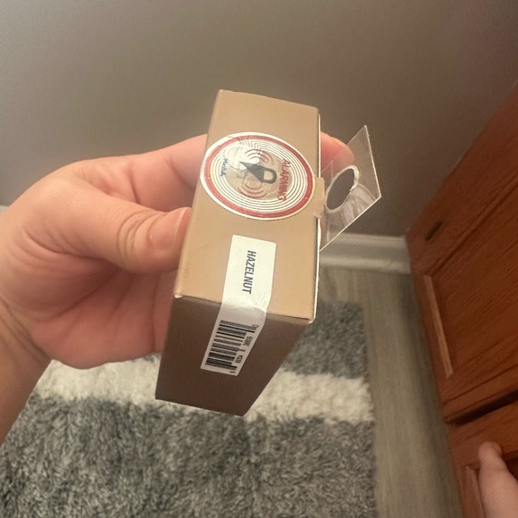 Anastasia Beverly Hills Cream Bronzer Hazelnut - Picture 2 of 4